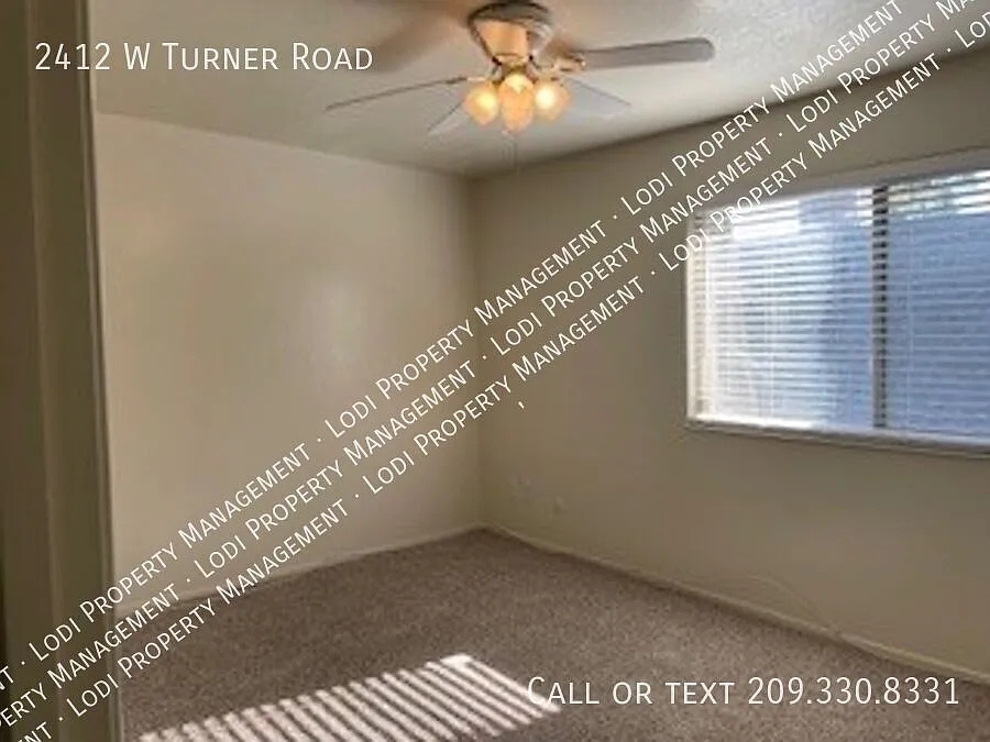 2 Bedroom Townhome — Photo 4