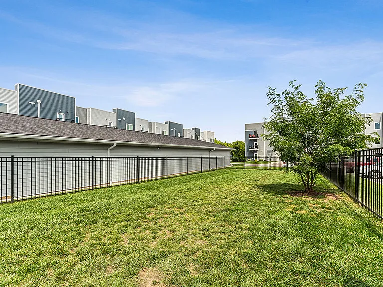 Lofts at Fox Ridge — Photo 31