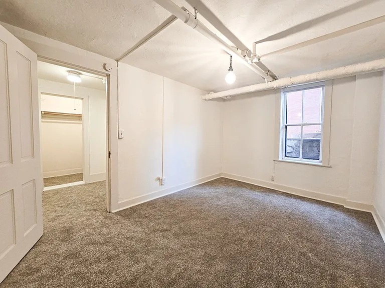 1032 Pine — Photo 45