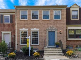 4718 Forestdale Dr, Fairfax, VA 22032