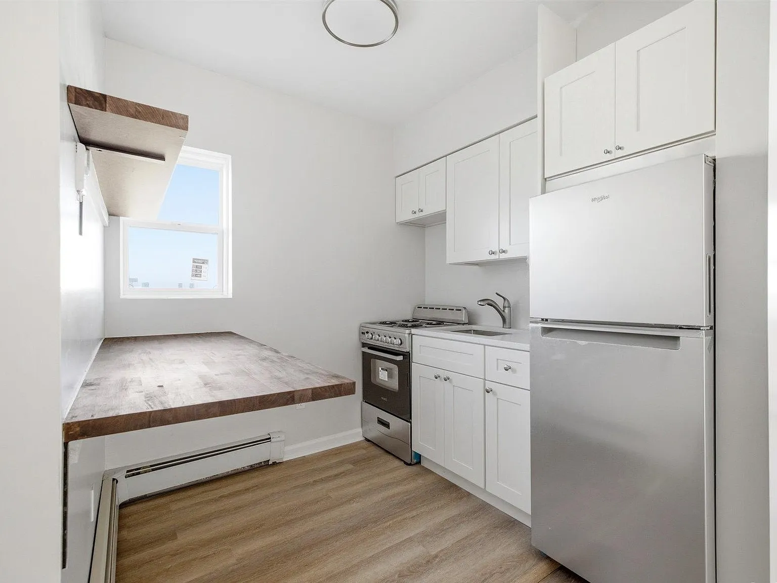 Studio, 455 sqft, $2,500 — Photo 4