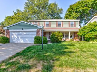 1506 N Beverly Ln, Arlington Heights, IL 60004