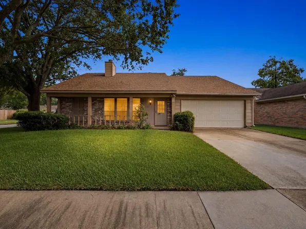 13334 Wells River Dr, Houston, TX 77041