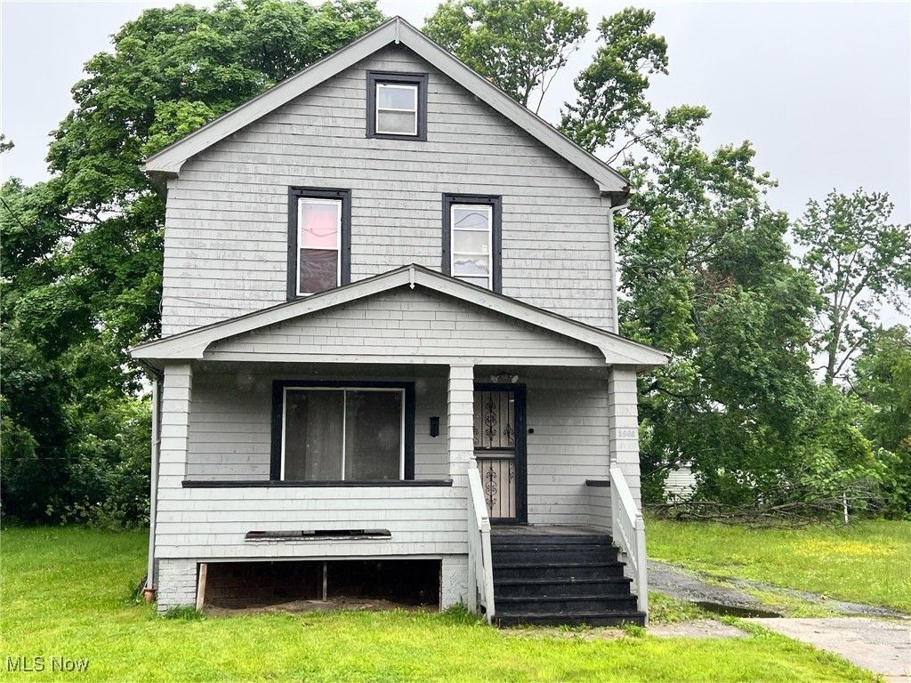 Real estate listing image