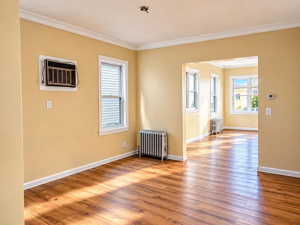 111 Brook Ave #1
