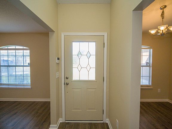 3rd image of 6535 Crimson Leaf Ln