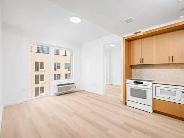 540 Atlantic Avenue 304 image 2 of 37