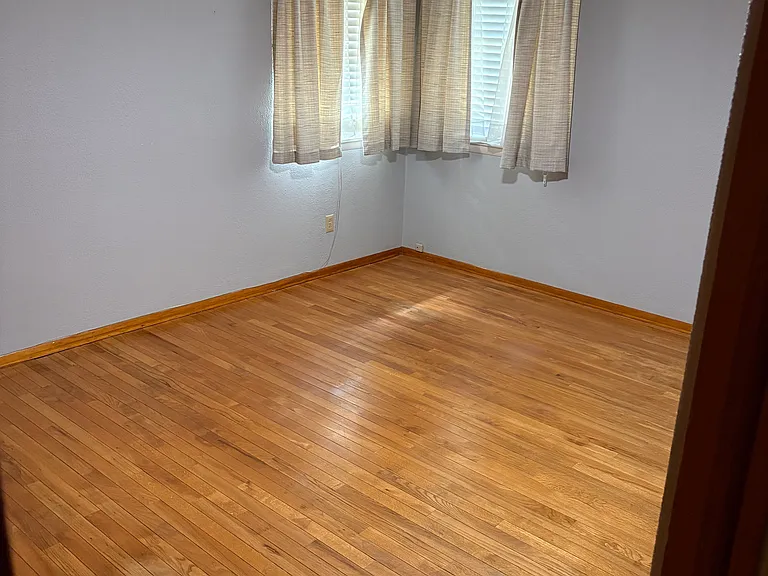506 Mill St — Photo 22