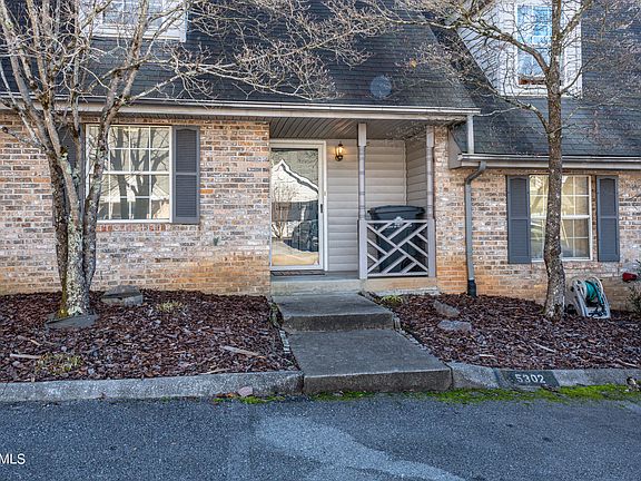 2nd image of 5302 Trace Manor Ln