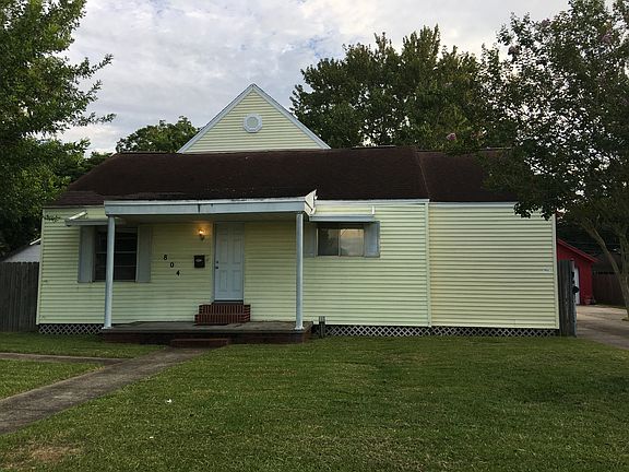 2nd image of 804 Royal Ave