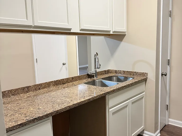 6030 Creekford Dr — Photo 3
