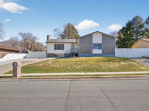 1403 S 625th St E, Springville, UT 84663