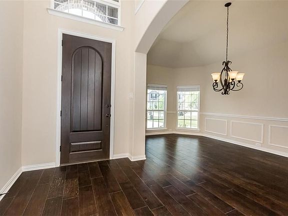 5th image of 14676 Marigold Dr