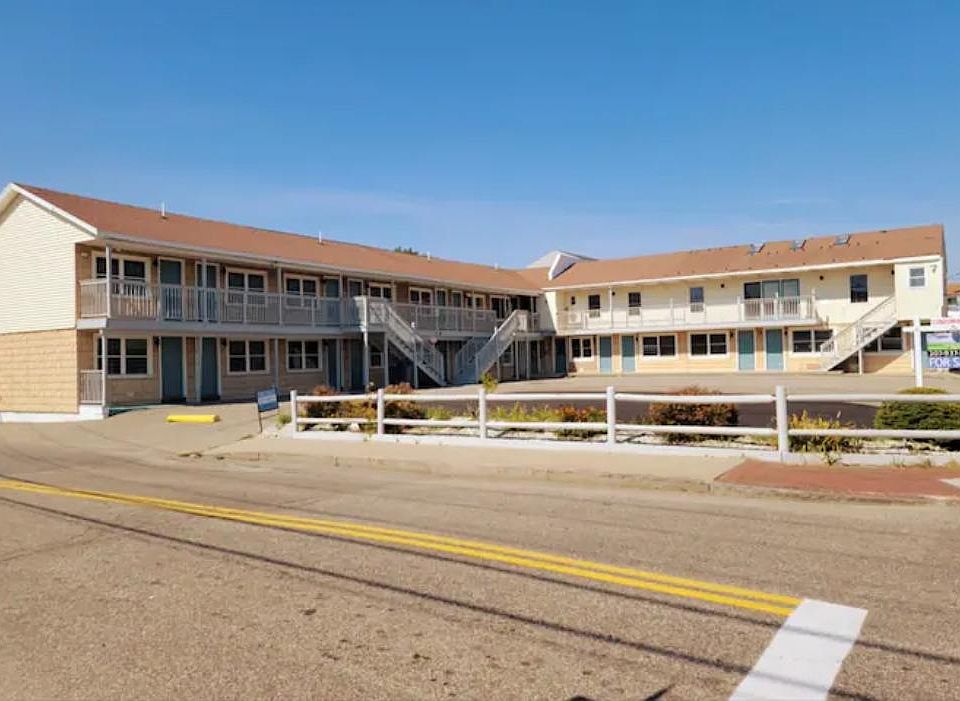 Ocean Landing Condo Complex