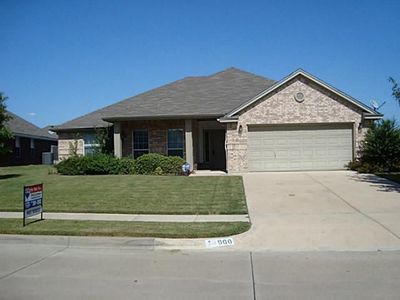 900 Linden Dr, Burleson, TX, 76028