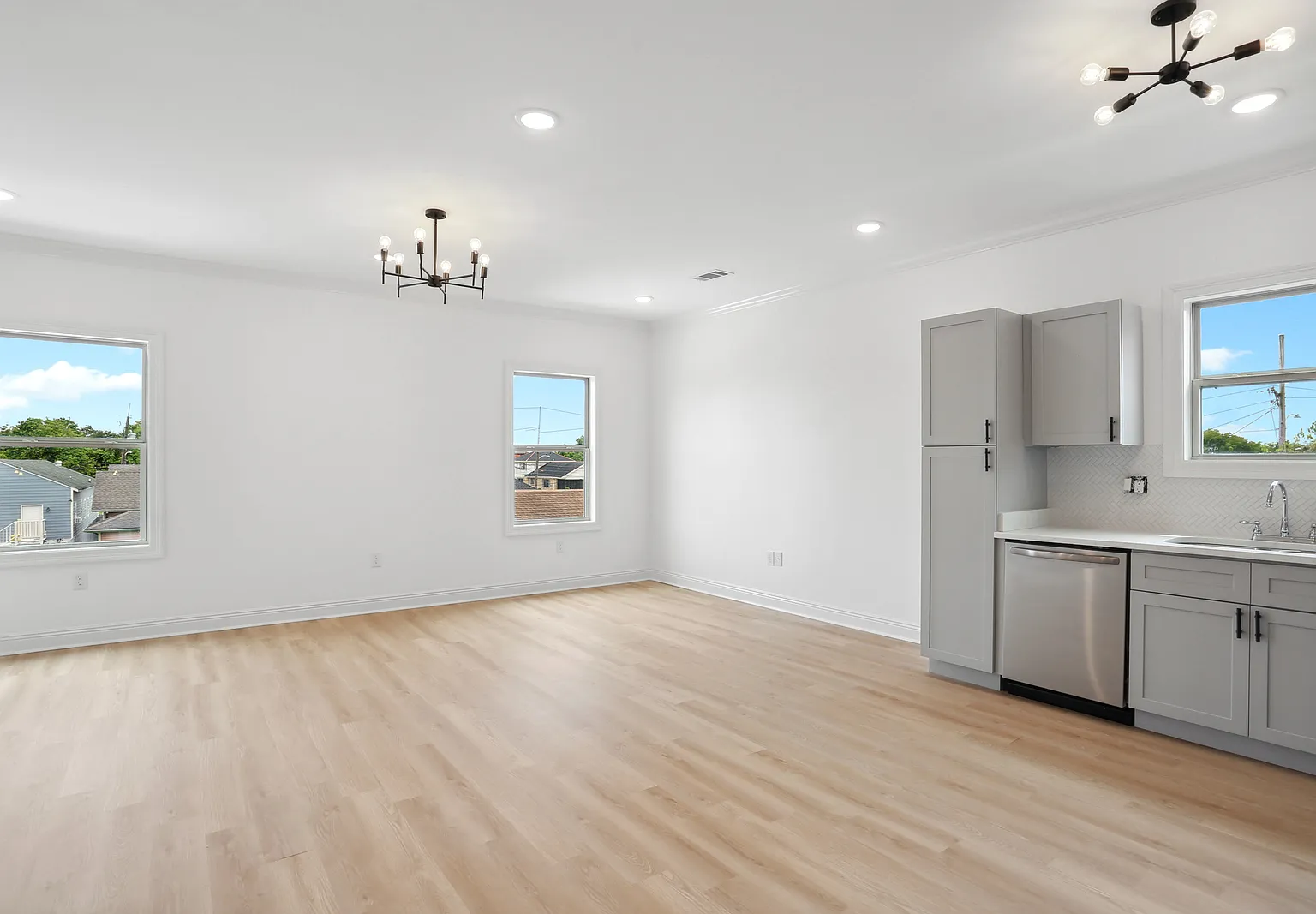 2613 Annette St — Photo 4
