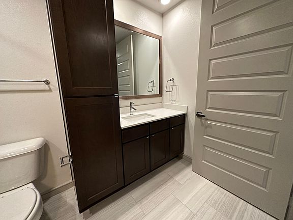 2nd image of 333 S Monroe St #426