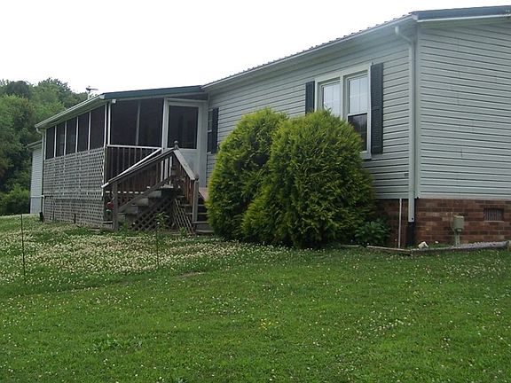 5th image of 253 Knob Hill Ln