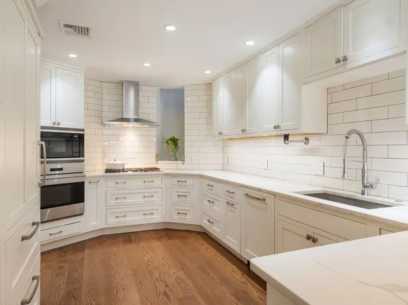 38 Rutland Sq APT 1, Boston, MA 02118
