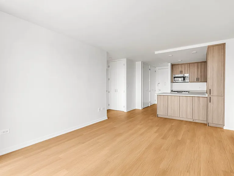 200 W 60th St #28D — Photo 5