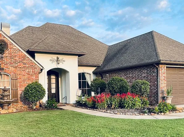 208 Masters Dr, Broussard, LA 70518