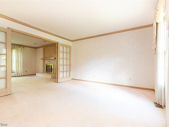 4th image of 5920 Stephanie Ln