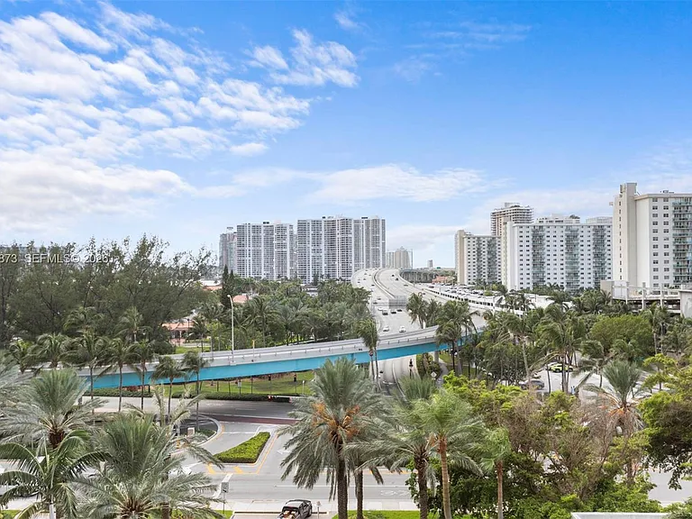 19111 Collins Ave #604 — Photo 33