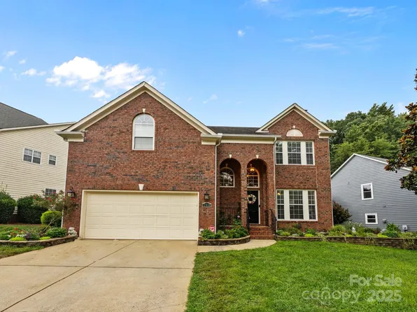 2919 Redfield Dr, Charlotte, NC 28270