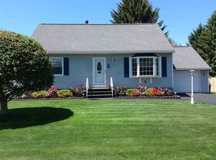 4 Cypress St, Albany, NY 12205