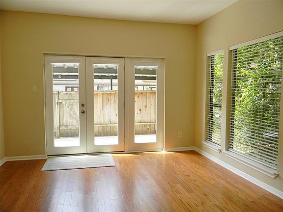 2nd image of 11711 Memorial Dr APT 533