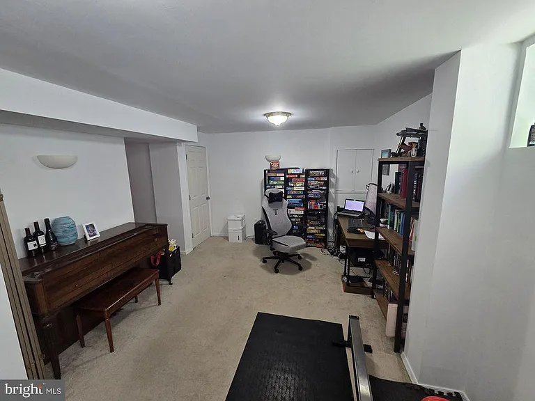 2210 S Lowell St — Photo 18