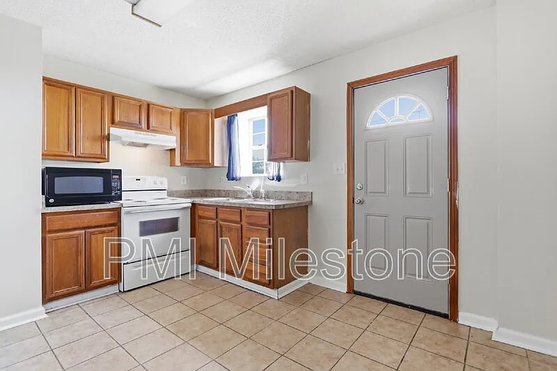 2 bed, 1.0 bath, 900 sqft, $1,330 — Photo 4