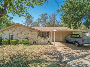 3908 Cartist Dr, Fort Worth, TX 76116