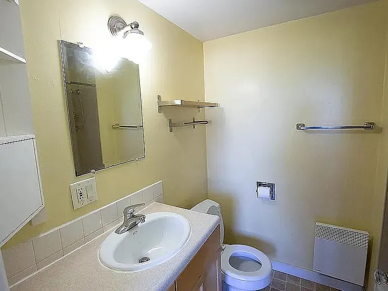 2315 E Ward St #D — Photo 6
