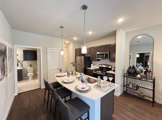 2102 Antoine Dr #3312, Houston, TX 77055