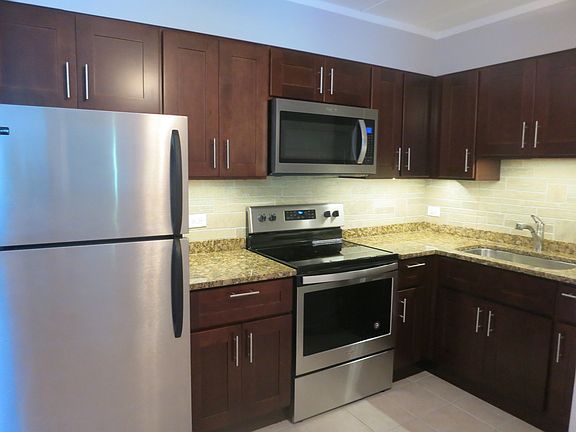 3rd image of 5125 Blodgett Ave APT 315