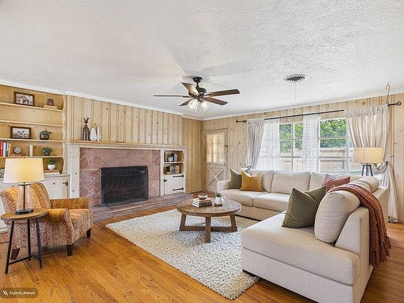 2nd image of 307 Linda Dr