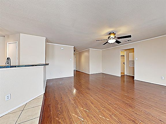 4th image of 2312 Grover Cleveland Dr