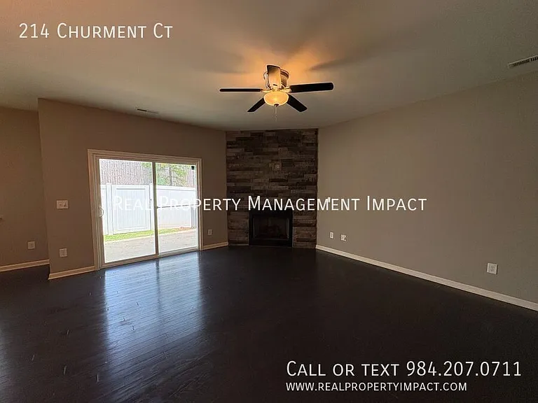 214 Churment Ct — Photo 9