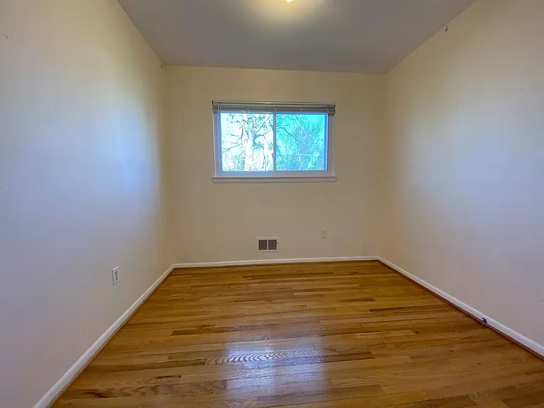 14414 Brad Dr — Photo 16
