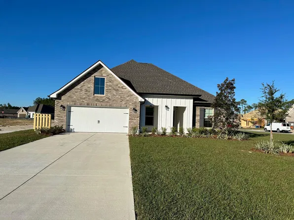 117 Celestial Cir, Freeport, FL 32439