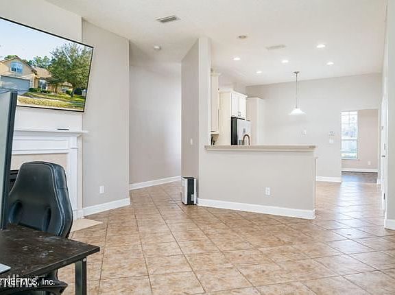 3rd image of 6581R Colby Hills Dr