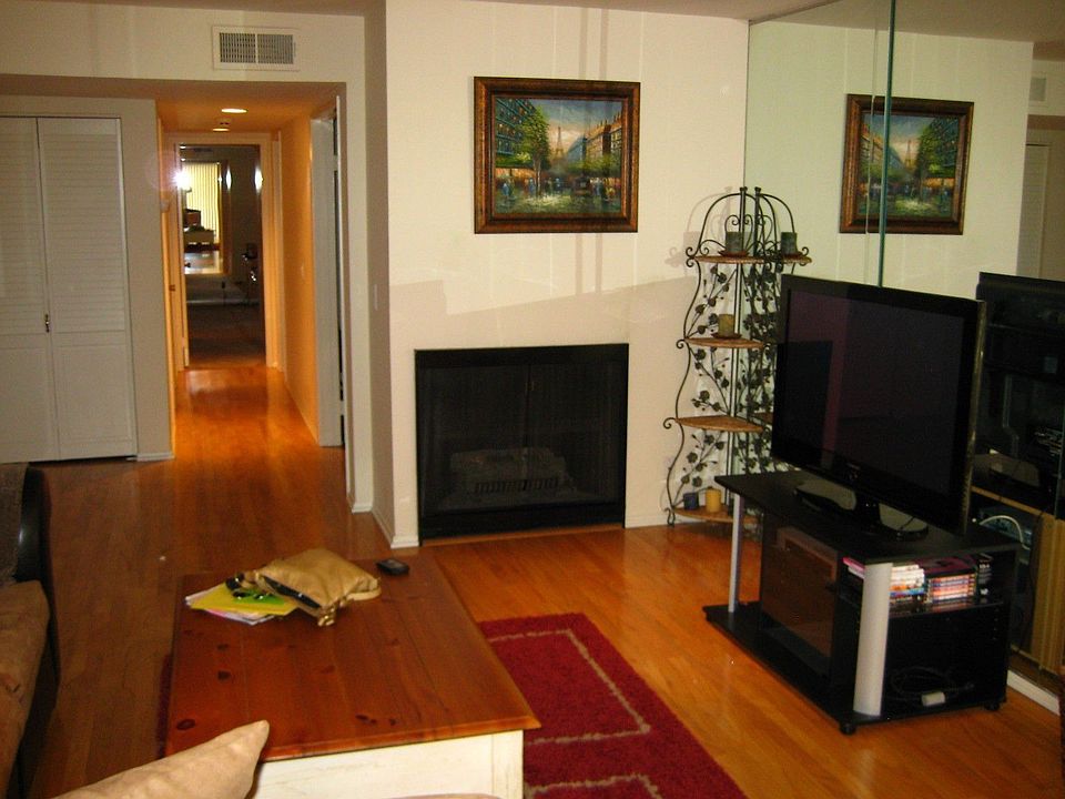 Living Rooom w/slider to patio!