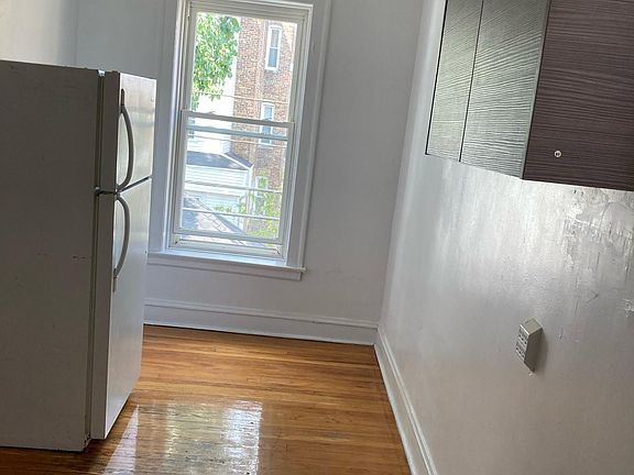 4th image of 1216 W North Shore Ave APT 3N