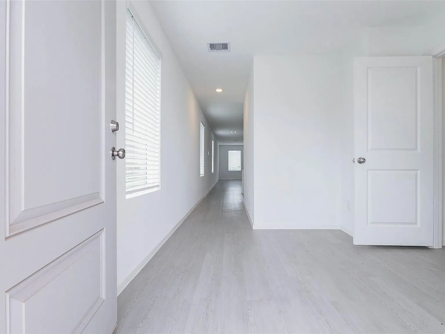 4 bed, 1582 sqft, $1,950 — Photo 4