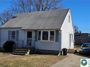 301 Tobias Dr, Hellertown, PA 18055