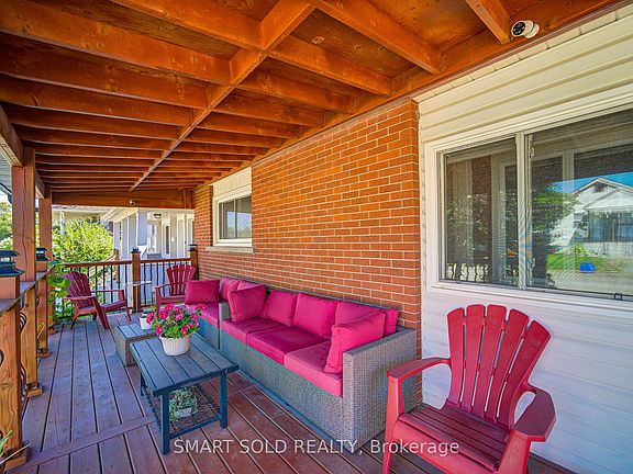 4th image of 4096 Broughton Ave