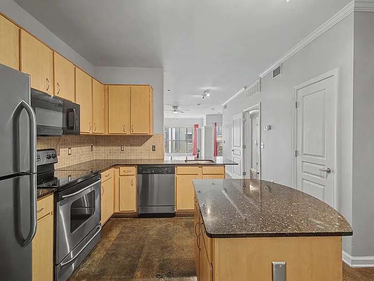 1803 Broadway #612 — Photo 14