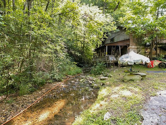 4th image of 2024 Powdermill Hill Rd