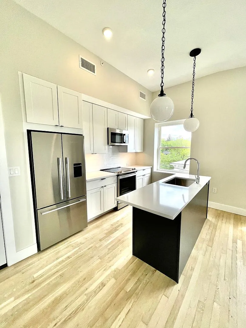 47 Main Street — Photo 1